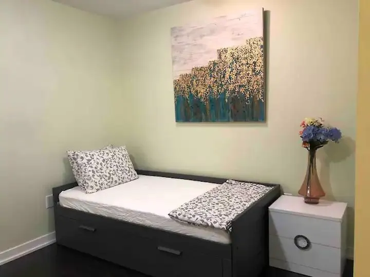 Apartamento Cozy Downtown 1Br Den Free Parking Near Cn Tower Toronto